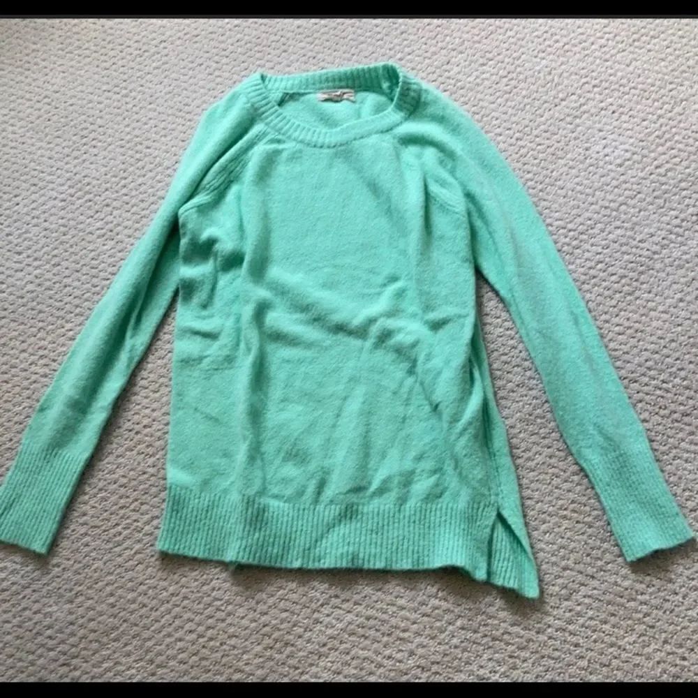 green sweater 